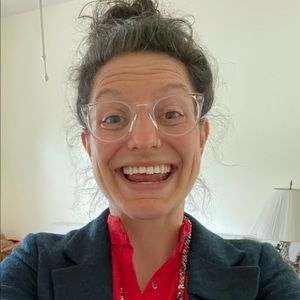 Meet your Posher, Elizabeth